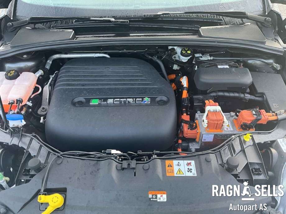 Ford Focus 2014-2018 (Type III, Fase 2) , Motorkode: KDDA, Girkassekode: CM58-7K328-AF