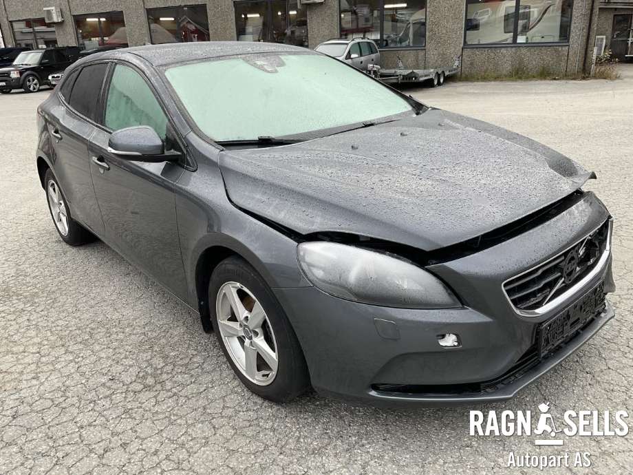 Volvo V40 2012-2019 , Motorkode: D4162T, Girkassekode: B6