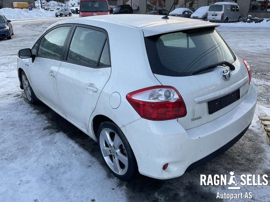 Toyota Auris 2010-2012 (Type I, Fase 2) , Motorkode: 2ZR-FXE, Girkassekode: 30900-47061