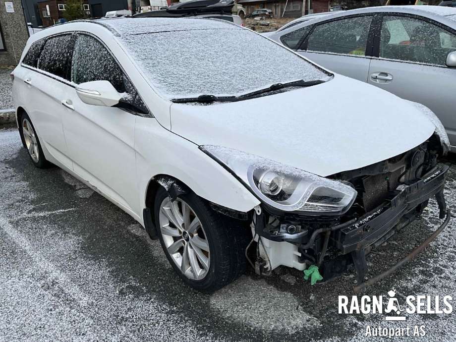 Hyundai i40 2012-2017 , Motorkode: D4FD, Girkassekode: 
