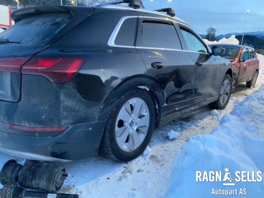 Audi e-tron 2018-->> , Motorkode: EAS|EAW, Girkassekode: 