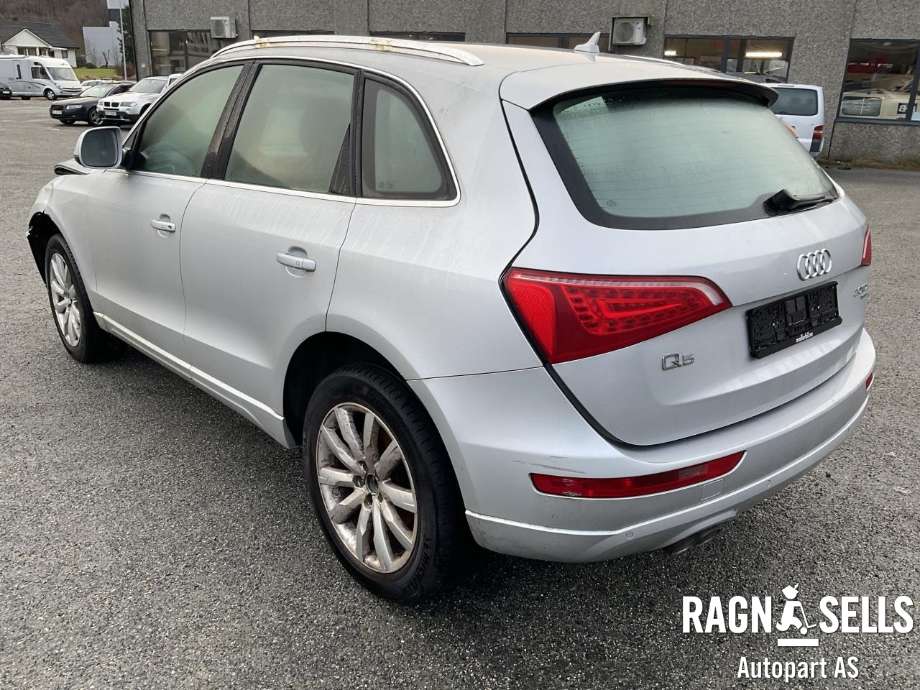 Audi Q5 2008-2012 (Type I, Fase 1) , Motorkode: CAH, Girkassekode: 0B2 300 027 J