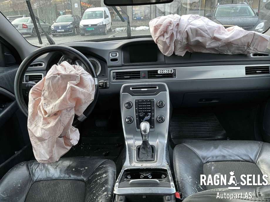 Volvo V70 2007-2013 (Type III, Fase 1) , Motorkode: D4162T, Girkassekode: 36051151