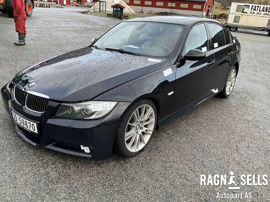 BMW 3-Serie 2005-2011 (E90/E91/E92/E93) (E90/E91/E92/E93), Motorkode: 11 00 0 421 310, Girkassekode: 24 00 7 592 498