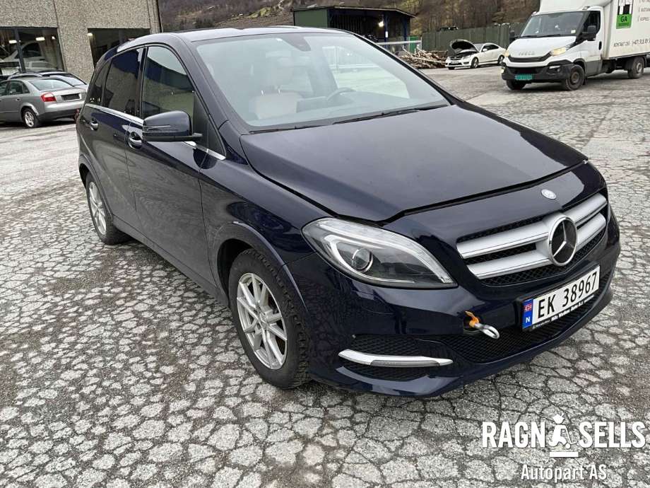 Mercedes B-Klasse, electric drive 2014-2018 (W242) (W242), Motorkode: EM0004, Girkassekode: 