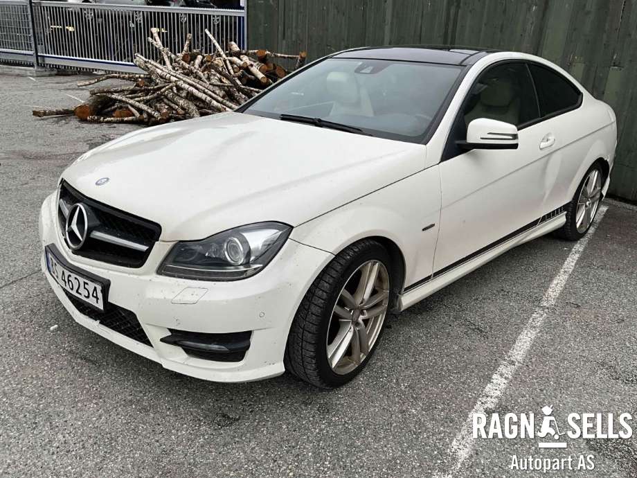 Mercedes C-Klasse 2011-2014 (Fase 2) (W204) (W204), Motorkode: 271820, Girkassekode: 