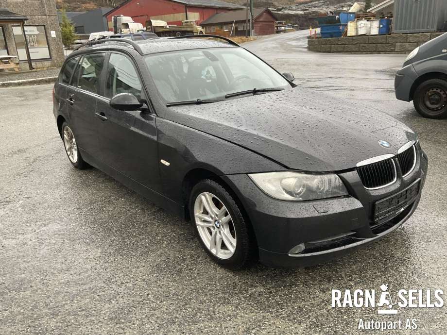 BMW 3-Serie 2005-2011 (E90/E91/E92/E93) (E90/E91/E92/E93), Motorkode: N46B20B, Girkassekode: 24 00 7 556 041