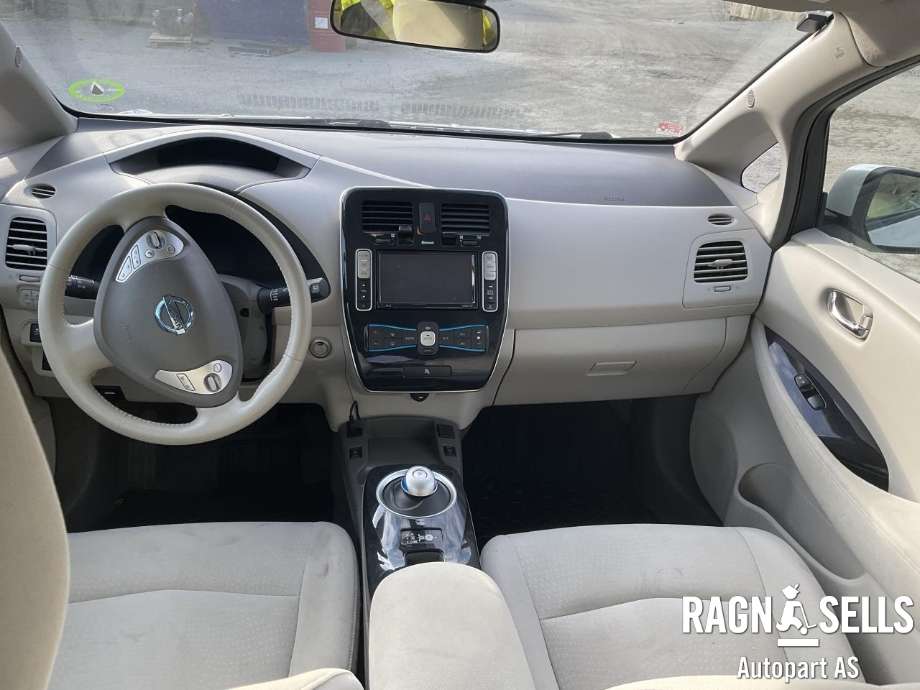 Nissan Leaf 2011-2017 (Type I) , Motorkode: EM61, Girkassekode: 