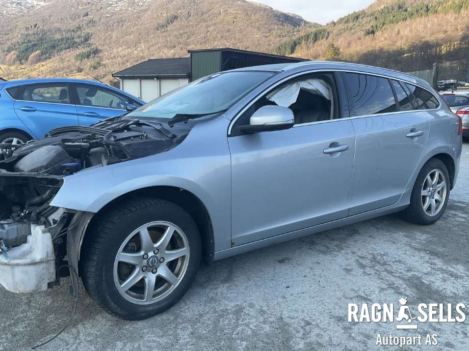 Volvo V60/V60 CC 2013-2018 (Type I, Fase 2) , Motorkode: D4204T5, Girkassekode: 