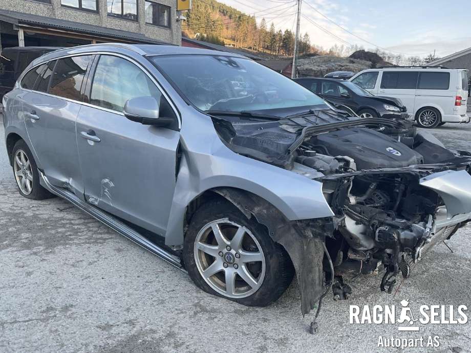 Volvo V60/V60 CC 2013-2018 (Type I, Fase 2) , Motorkode: D4204T5, Girkassekode: 