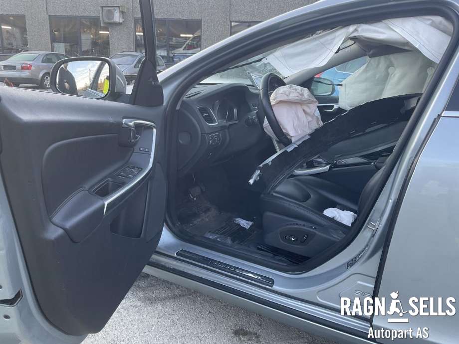 Volvo V60/V60 CC 2013-2018 (Type I, Fase 2) , Motorkode: D4204T5, Girkassekode: 