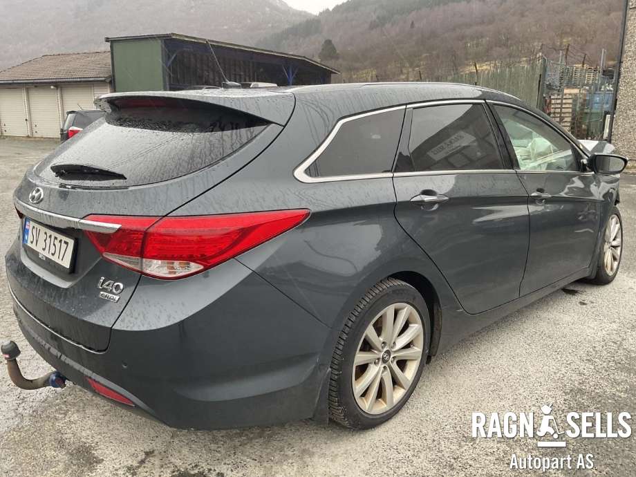 Hyundai i40 2012-2017 , Motorkode: D4FD, Girkassekode: 430003D020