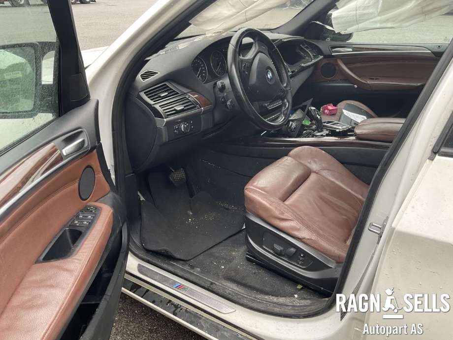 BMW X5 2007-2013 (E70) (E70), Motorkode: N57D30B, Girkassekode: 
