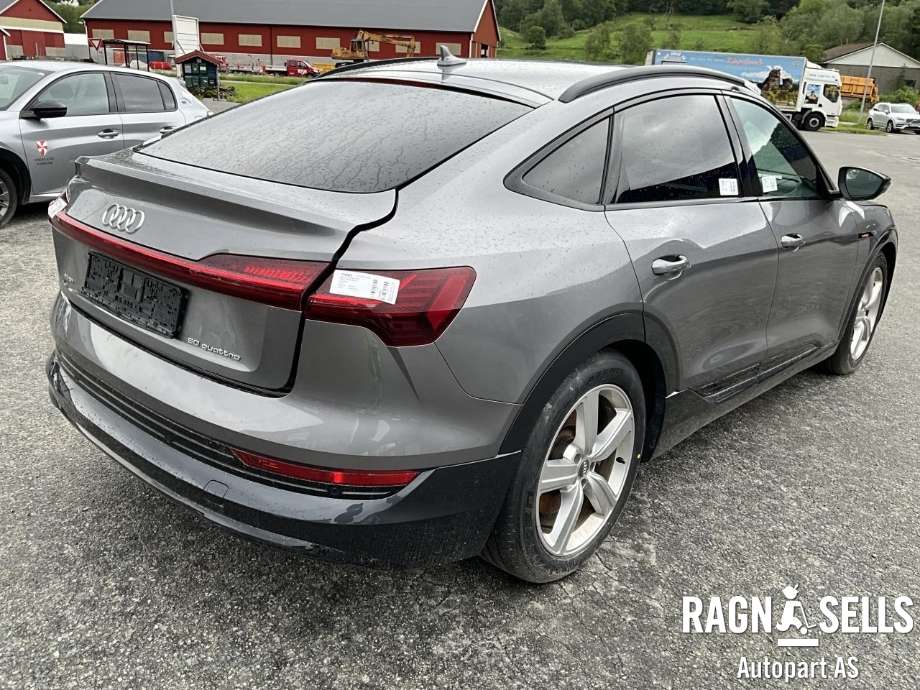 Audi e-tron 2018-->> , Motorkode: EAS|EAW, Girkassekode: 