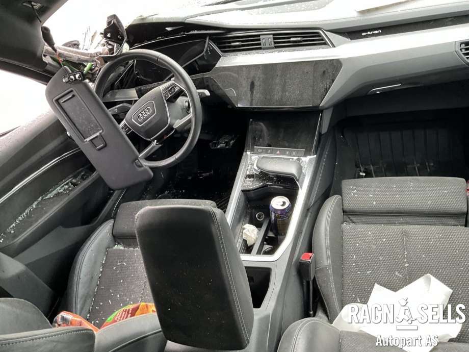 Audi e-tron 2018-->> , Motorkode: EAS|EAW, Girkassekode: 