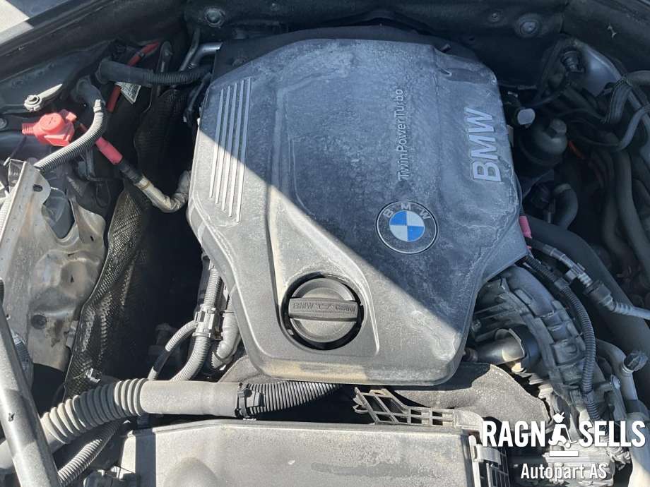 BMW 5-Serie 2010-2017 (F10/F11) (F10/F11), Motorkode: B47D20A, Girkassekode: 24 00 8 693 343