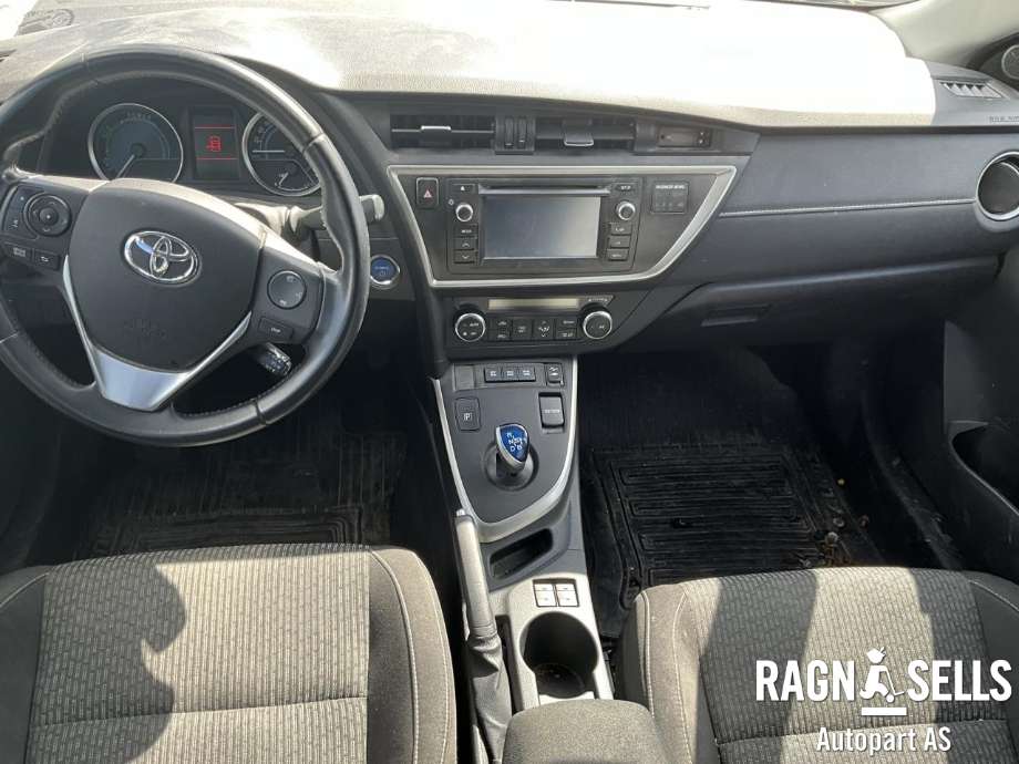 Toyota Auris 2013-2015 (Type II, Fase 1) , Motorkode: 2ZR-FXE, Girkassekode: