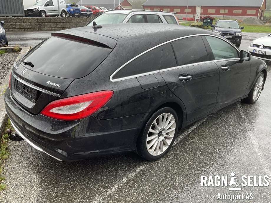 Mercedes CLS 2011-2017 (C218) (C218), Motorkode: 642858, Girkassekode: A 218 270 25 01