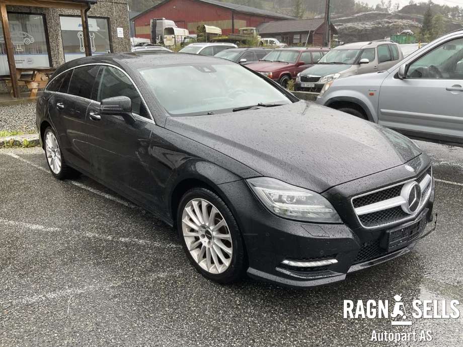 Mercedes CLS 2011-2017 (C218) (C218), Motorkode: 642858, Girkassekode: A 218 270 25 01