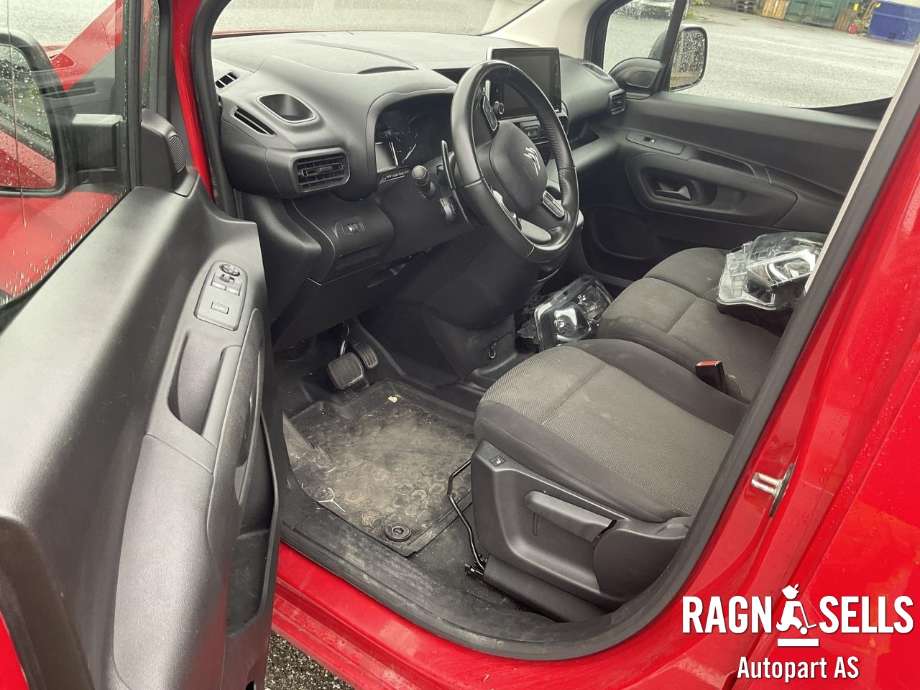 Citroën Berlingo 2019-->> (Type III) , Motorkode: YH01, Girkassekode: 98 279 622 80
