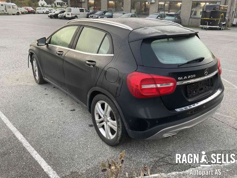 Mercedes GLA 2014-2020 (X156) (X156), Motorkode: 270910, Girkassekode: 