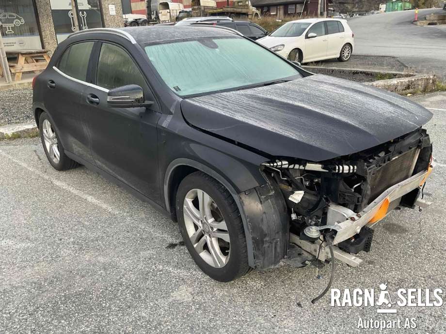 Mercedes GLA 2014-2020 (X156) (X156), Motorkode: 270910, Girkassekode: 