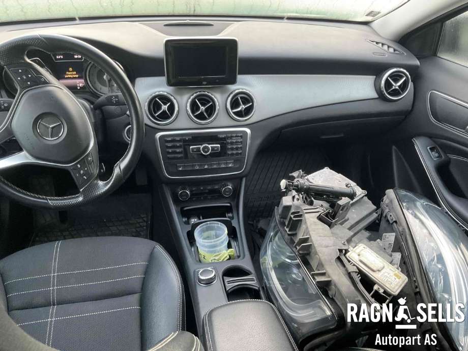Mercedes GLA 2014-2020 (X156) (X156), Motorkode: 270910, Girkassekode: 