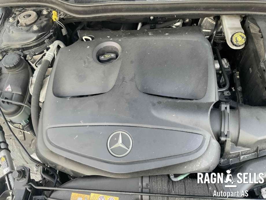 Mercedes GLA 2014-2020 (X156) (X156), Motorkode: 270910, Girkassekode: 