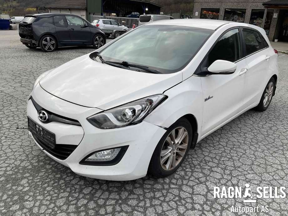 Hyundai i30 2012-2017 (Type II) , Motorkode: D4FB-5IL, Girkassekode: