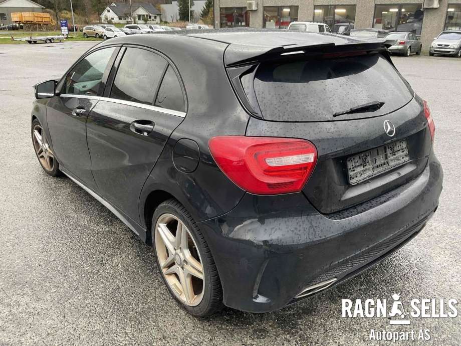 Mercedes A-Klasse 2012-2018 (W176) (W176), Motorkode: 270910, Girkassekode: