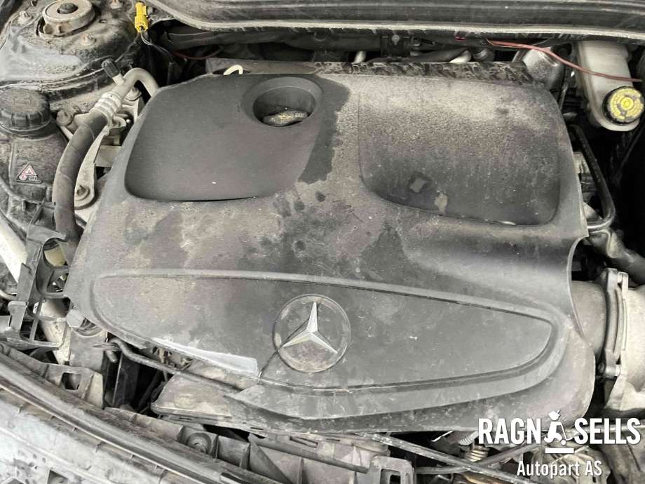 Mercedes A-Klasse 2012-2018 (W176) (W176), Motorkode: 270910, Girkassekode: