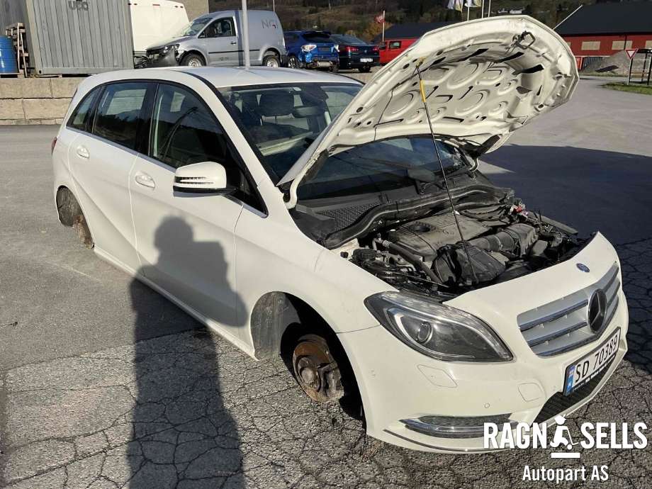 Mercedes B-Klasse 2011-2018 (W246) (W246), Motorkode: 270910, Girkassekode: 