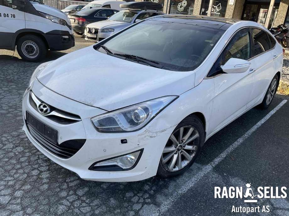 Hyundai i40 2012-2017 , Motorkode: D4FD, Girkassekode: 