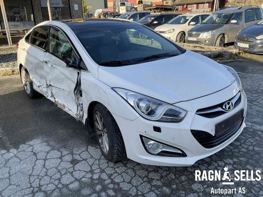 Hyundai i40 2012-2017 , Motorkode: D4FD, Girkassekode: 
