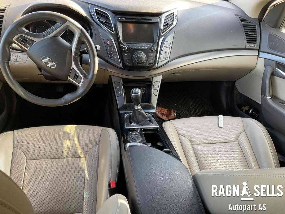 Hyundai i40 2012-2017 , Motorkode: D4FD, Girkassekode: 