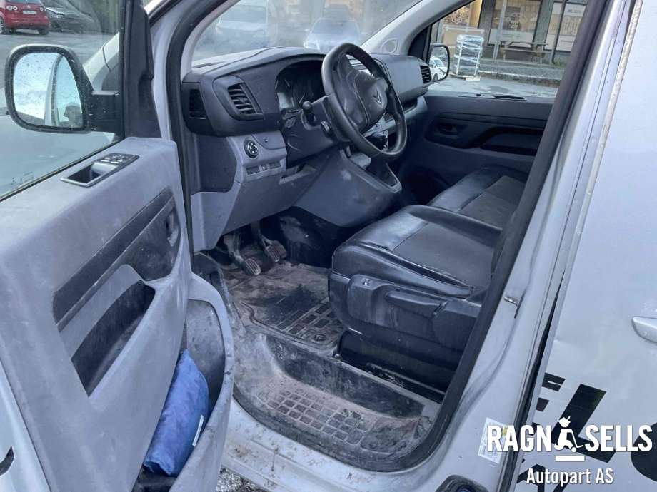 Citroën Jumpy 2016-->> (Type III) , Motorkode: AH01, Girkassekode: 98 195 856 80