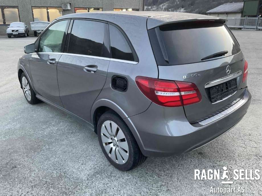 Mercedes B-Klasse, electric drive 2014-2018 (W242) (W242), Motorkode: EM0004, Girkassekode: 