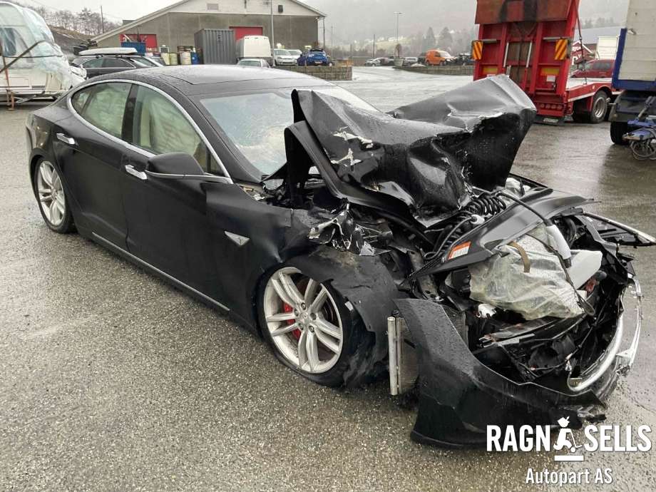 Tesla Model S 2013-2016 (Fase 1) , Motorkode: L2S, Girkassekode: