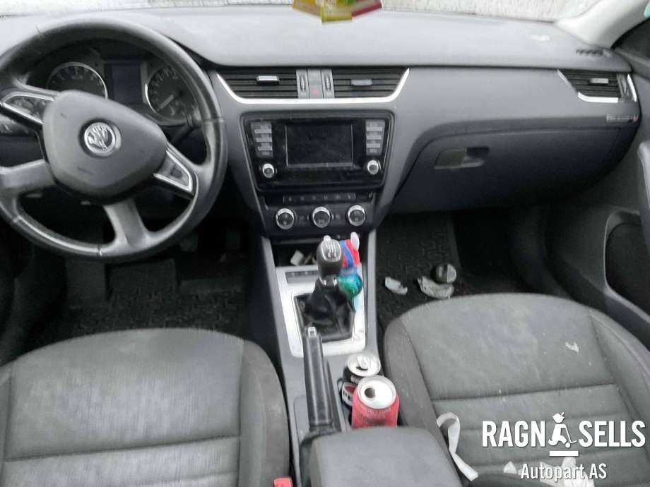 Škoda Octavia 2013-2016 (Type III, Fase 1) , Motorkode: CLH, Girkassekode: MRV