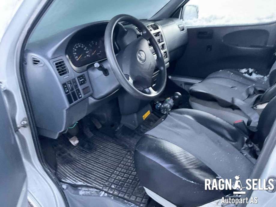 Toyota Hiace 2007-2012 (Fase 3) , Motorkode: 2KD-FTV, Girkassekode: