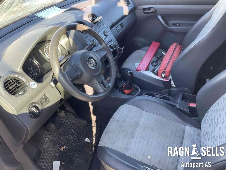 VW Caddy 2010-2015 (Type III, Fase 2) , Motorkode: CAY, Girkassekode: 