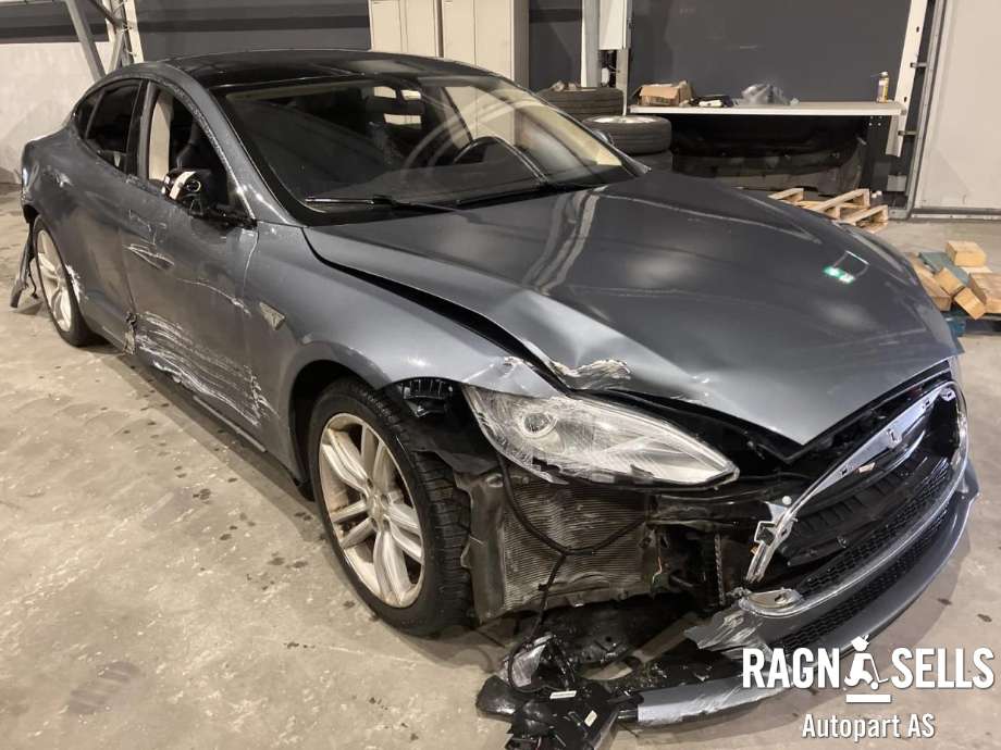 Tesla Model S 2013-2016 (Fase 1) delebil , Motorkode: L1S, Girkassekode: 
