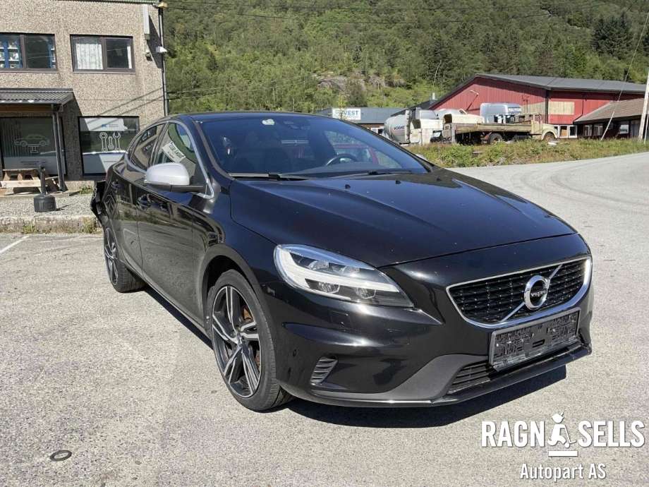 Volvo V40 2012-2019 , Motorkode: B4204T38, Girkassekode: 