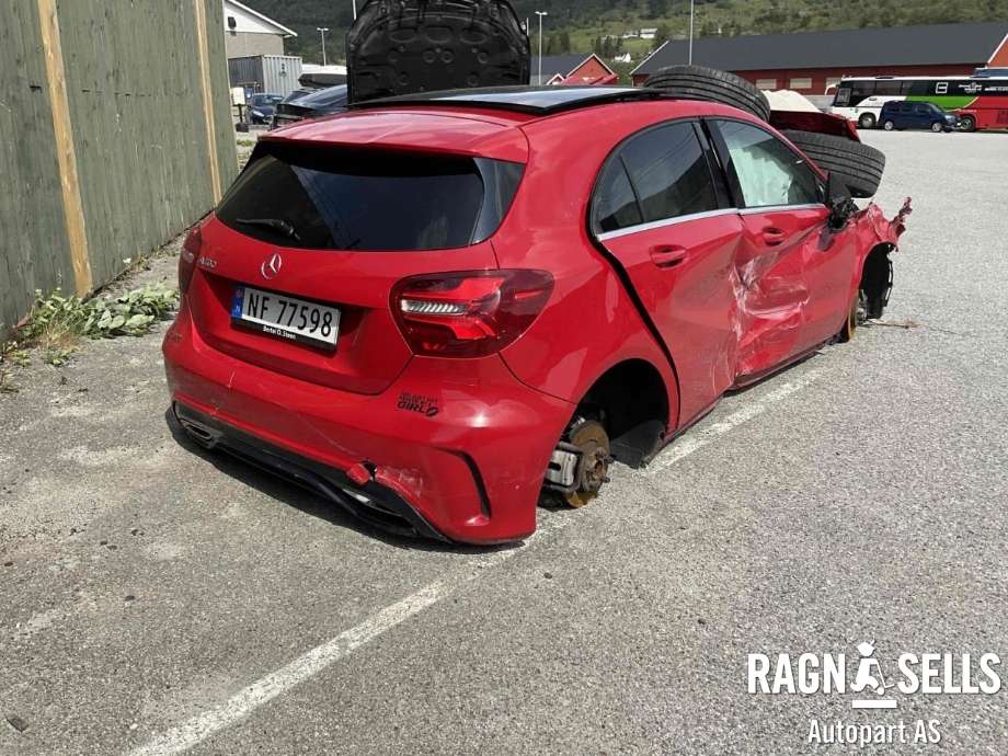 Mercedes A-Klasse 2012-2018 (W176) (W176), Motorkode: 270910, Girkassekode: 