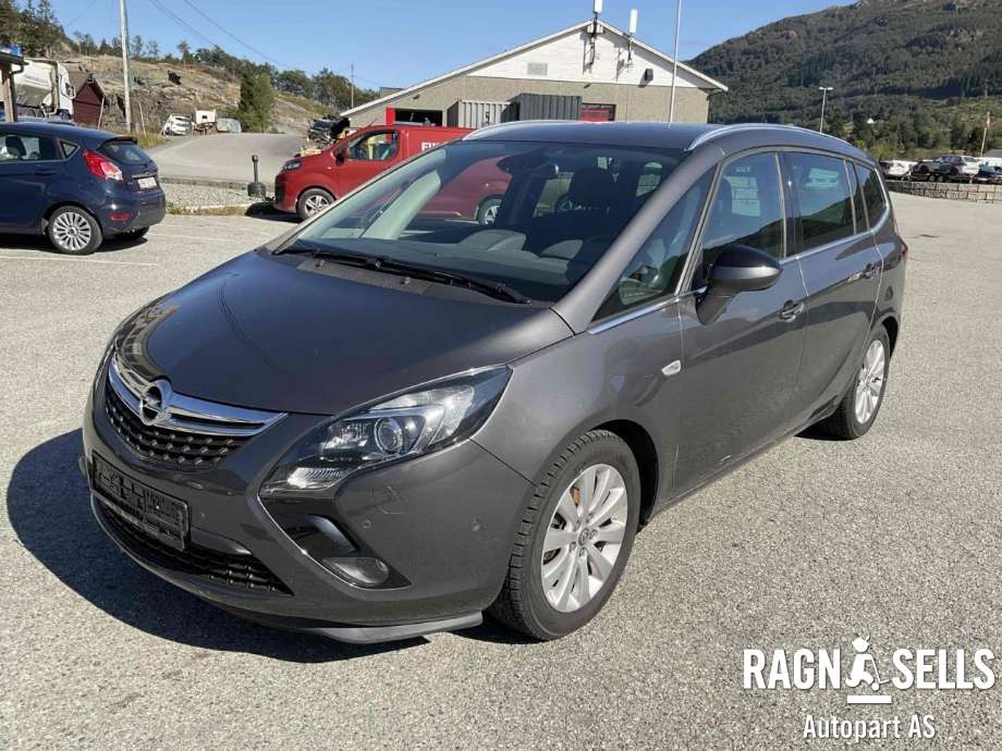 Opel Zafira Tourer, 2012-2018  delebil , Motorkode: A20DT