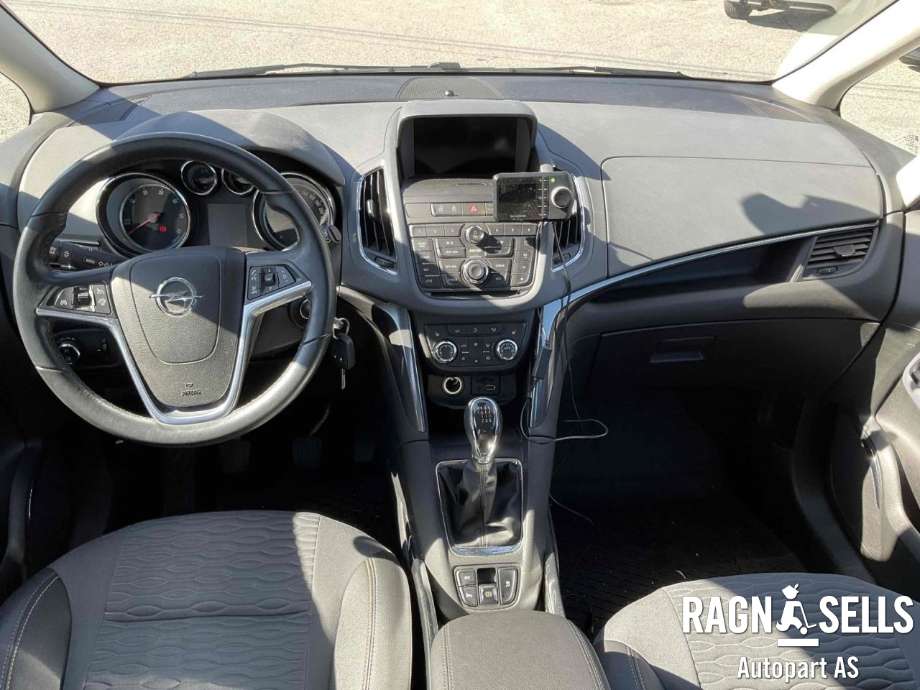Opel Zafira Tourer 2012-2018 , Motorkode: A20DT, Girkassekode: 