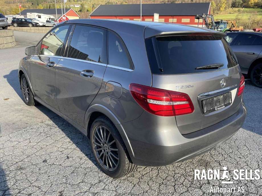 Mercedes B-Klasse, electric drive, 2014-2018 (W242) (W242) delebil , Motorkode: EM0004