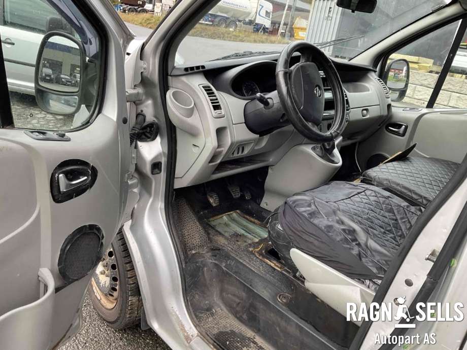 Opel Vivaro A 2006-2014 , Motorkode: M9R F6, Girkassekode: 