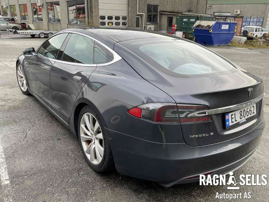 Tesla Model S, 2013-2016 (Fase 1)  delebil , Motorkode: L2S