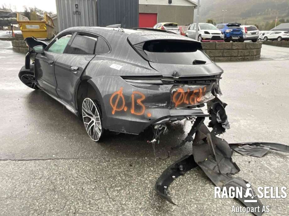 Porsche Taycan 2019-->> , Motorkode: ECX, Girkassekode: 